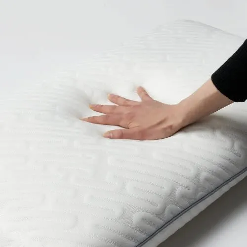 Dream Plush Memory Foam Pillow With Cool-to-the-touch Cover - Queen - 2 Pack