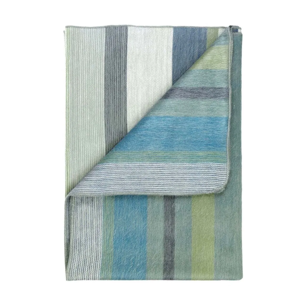 Shupaca Alpaca Throw Blanket in Lotus
